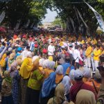 Kemeriahan Resepsi Milad ke-113 Muhammadiyah di Halaman Stadion Letjend H Sudirman Bojonegoro, Sabtu (29/11/2025), yang diikuti ribuan warga Muhammadiyah. (Foto: Khoirun Nash/ IST)