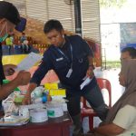 Relawan MDMC melayani para penyintas banjir bandang di Batang Toru, Tapanuli Selatan. (Foto: Dok. MDMC Jateng)