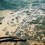 Banjir bandang melanda Aceh, Sumatera Utara, dan Sumatera Barat, mengakibatkan jatuhnya ratusan korban jiwa serta kerusakan parah berbagai fasilitas dan infrastruktur publik. (Foto: tangkapan layar)