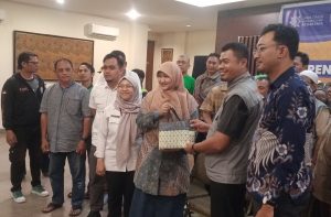 Pelatihan Barbershop, Lilik DPRD Jatim Dorong Warga Surabaya Tambah Skill dan Cuan Baru