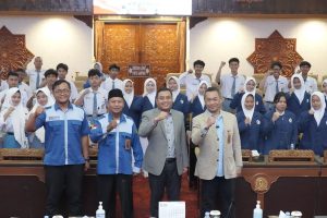 Puguh DPRD Jatim Tegaskan Gen Z Butuh Penguatan Literasi Politik untuk Tingkatkan Kualitas Demokrasi