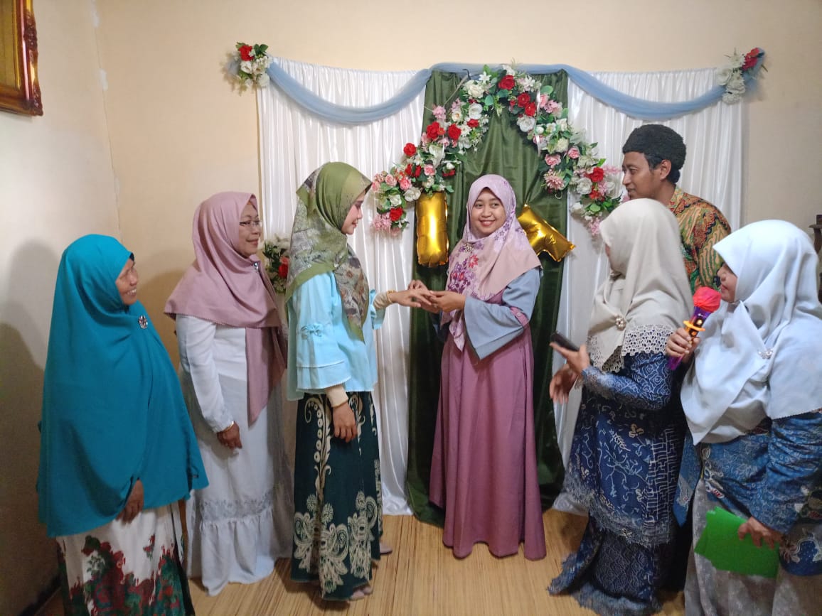 MTK Aisyiyah Jatim Pecah Telur, Kisah Ta’aruf Tofan dan Ismi Berbuah Pernikahan