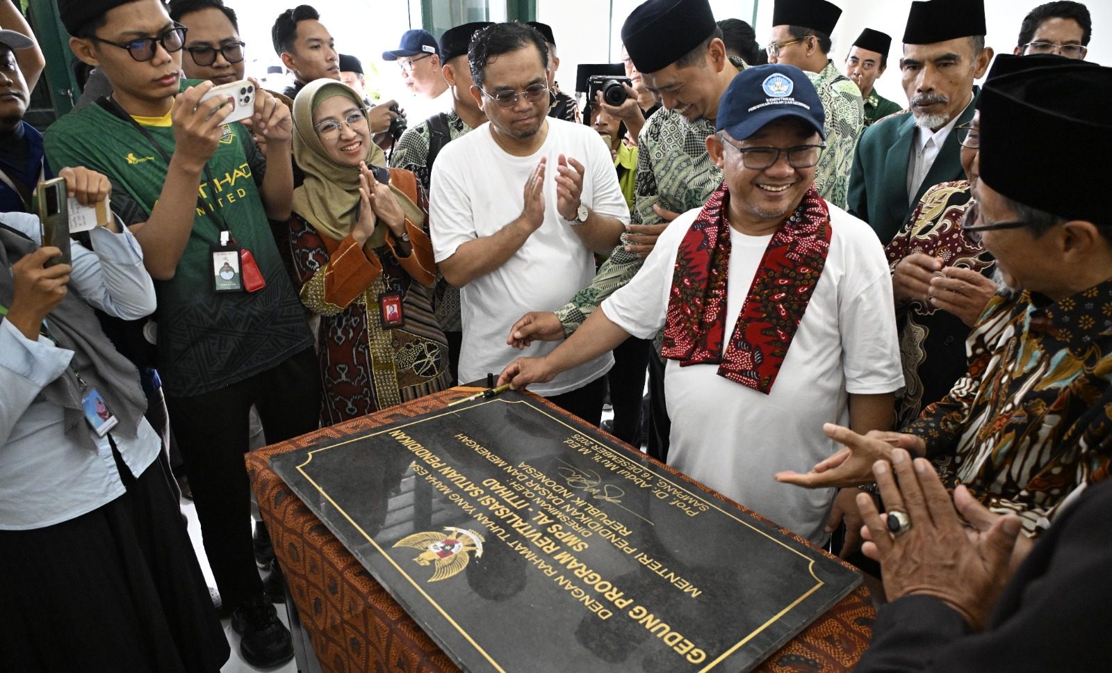Revitalisasi SMP Al-Ittihad Sampang Rampung Lebih Cepat, Mendikdasmen: Mendorong Layanan Pendidikan Kesetaraan