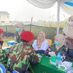 Booth RSU Assakinah Medika Sukodono pada gelaran Mica Fest 8 ramai dikunjungi peserta dan tamu undangan untuk melakukan pemeriksaan kesehatan gratis. (Foto: Kholid/ IST)