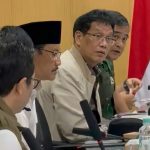 Menteri Keuangan Purbaya Yudhi Sadewa saat rapat koordinasi Satgas Pemulihan Pascabencana yang dilaksanakan di Banda Aceh, Selasa (30/12/2025). (Foto: tangkapan layar)