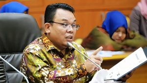 Insentif Guru Honorer Naik, Saleh Daulay Ingatkan Negara Jangan Lupakan Tenaga Administratif Sekolah