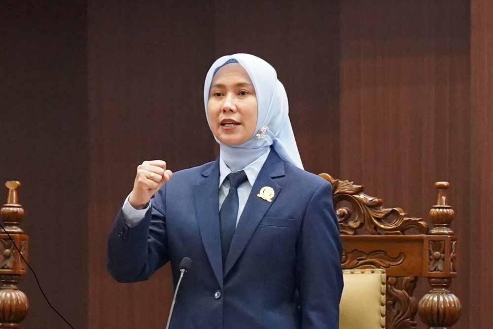 Pesan Wakil Ketua DPRD Jatim Sri Wahyuni untuk Emak-emak di Hari Ibu