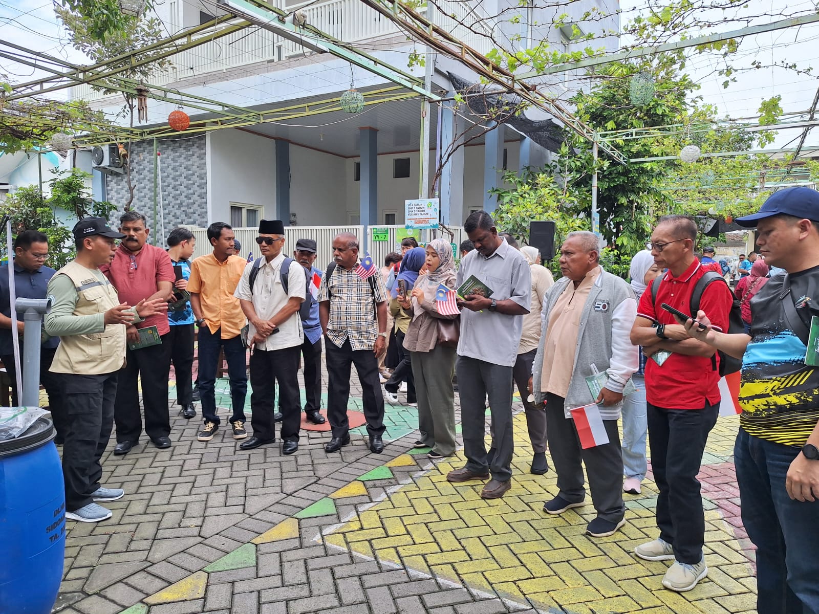 Dikunjungi MDTM Perak Malaysia, Kampung Edukasi Sampah Sekardangan Jadi Rujukan Internasional