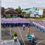 Para siswa sedang melakukan Upacara Bendera. (Foto: Dok. SMAN 1 Pamanukan)