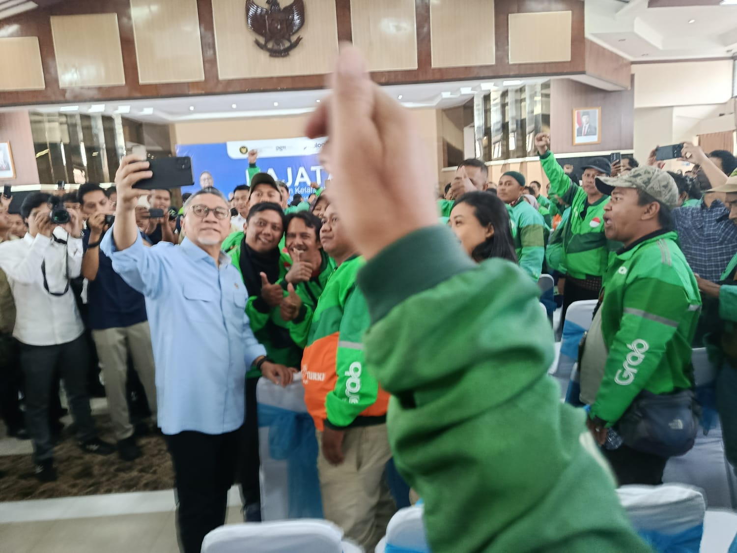 Menteri Zulhas Jamin Stok dan Harga Pangan Terkendali jelang Ramadan