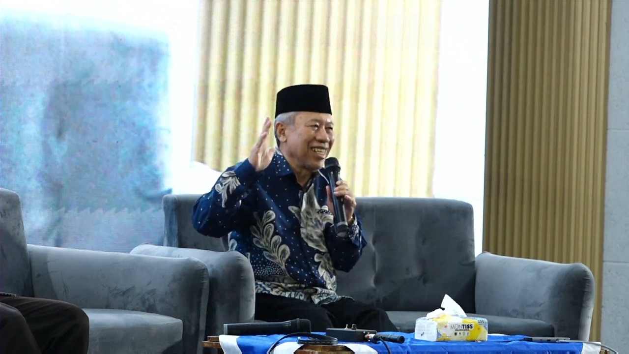 Sorot Peningkatan Volume Sampah Saat Ramadan, Prof Syafiq Mughni Dorong Implementasi Ekoteologi di Berbagai Lini