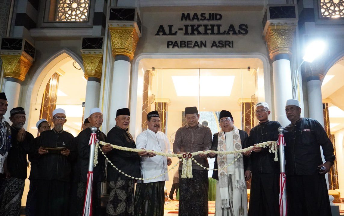 Resmikan Masjid Al Ikhlas Pabean Asri, Bupati Subandi: Harus Jadi Pusat Kegiatan Keagamaan dan Pembinaan Umat