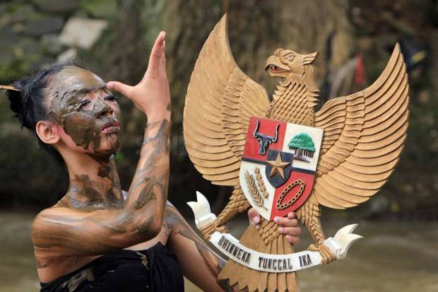 Pancasila: Hafal Luar Kepala, Namun Gagal di Realita