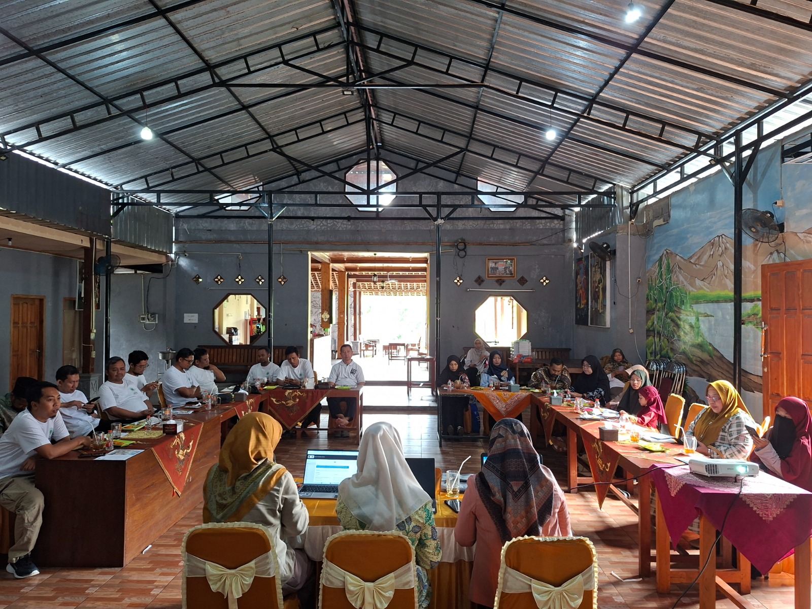 SUMU Ajak Pengusaha Muhammadiyah Tulis Kisah Usaha dalam Buku
