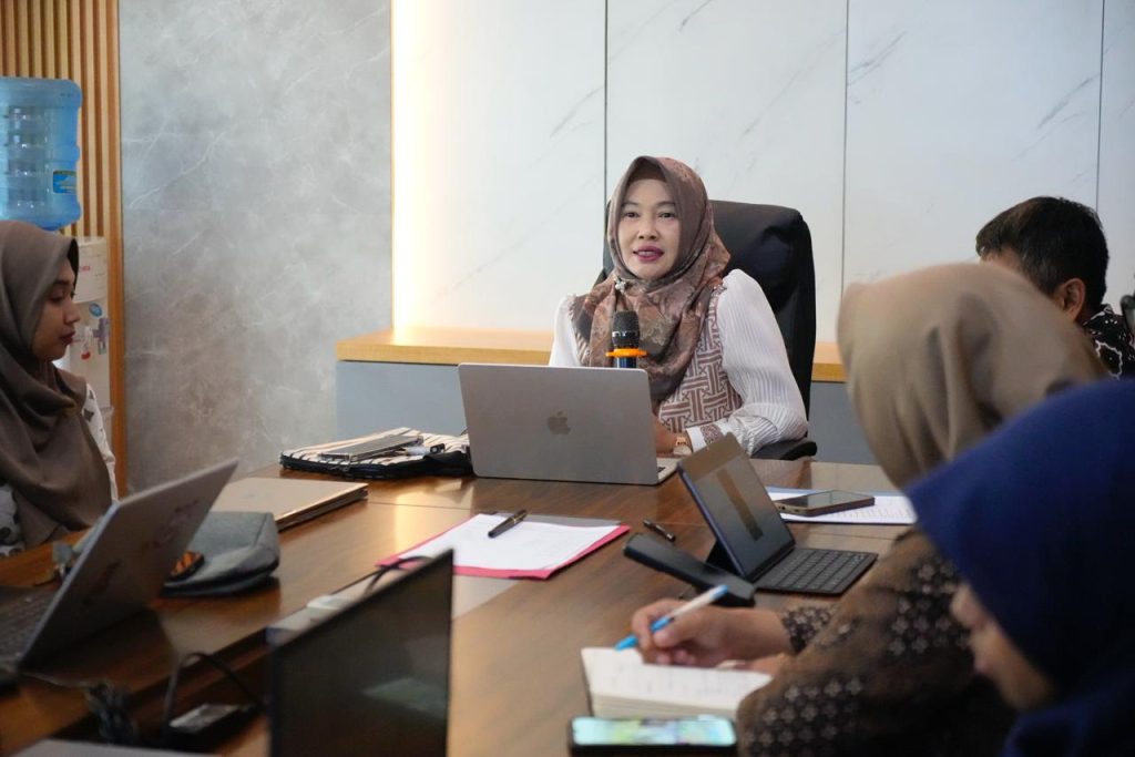 Kaji Smart Data Policy: Prof Dyah Mutiarin Soroti 27 Ribu Aplikasi Pemerintah, Dorong Interoperabilitas Data