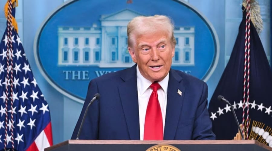 Putusan Mahkamah Agung AS Pangkas Tarif Trump, Dolar Melemah dan Rupiah Menguat