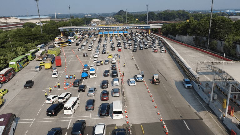 Korlantas Polri akan menerapkan one way nasional di Tol Trans Jawa pada puncak arus mudik 2026 yang diperkirakan terjadi pada Rabu (18/3/2026). (Foto: Dok. Korlantas Polri)