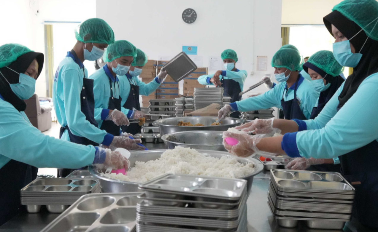 SPPG di Medan Gandeng Pedagang Roti Keliling dalam Program MBG