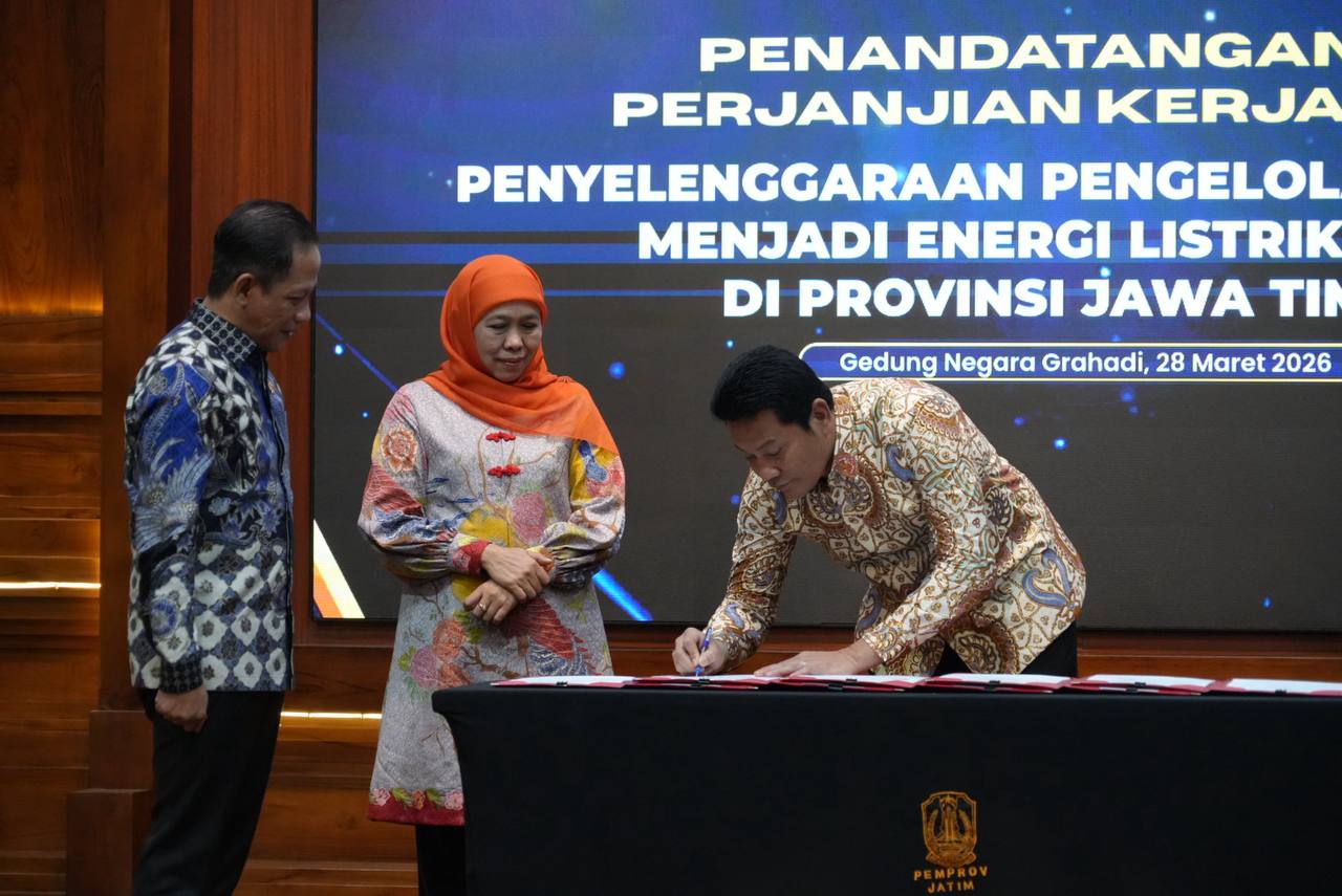 Komitmen Kepedulian Lingkungan dan Energi Terbarukan, Pemkab Sidoarjo Teken Kerja Sama Pengolahan Sampah Jadi Listrik