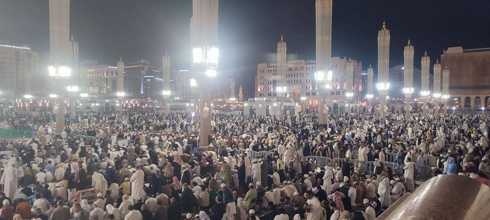 Jamaah Umrah Tetap Khusyuk di Tengah Konflik AS-Israel vs Iran