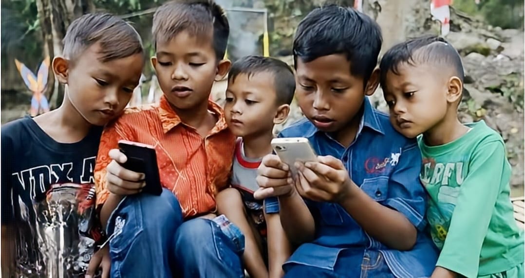 Menkomdigi: Libur Lebaran Saat Tepat Kurangi Ketergantungan Gadget pada Anak
