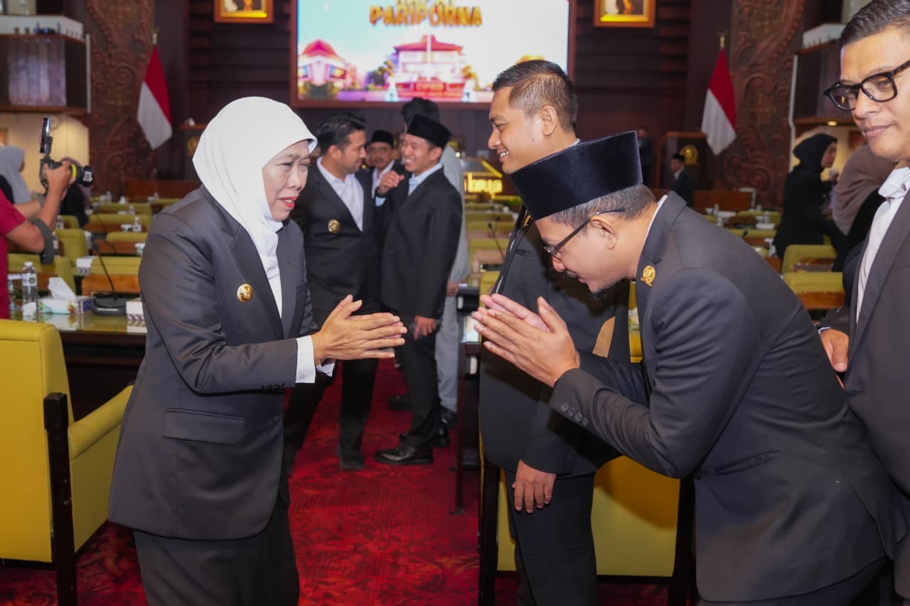 LKPJ Jatim 2025 Layak, Khofifah Tegaskan Komitmen Transparansi