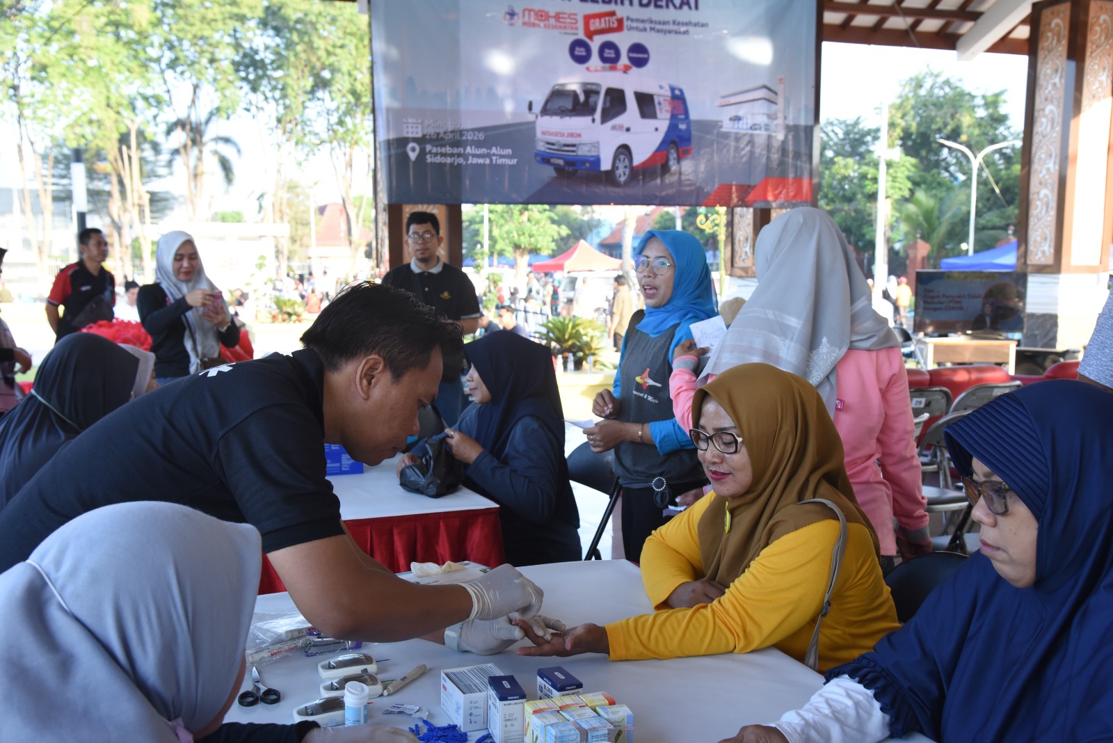 Kolaborasi dengan Auto2000 Waru, Dinkes Sidoarjo Gelar Cek Kesehatan Gratis di CFD