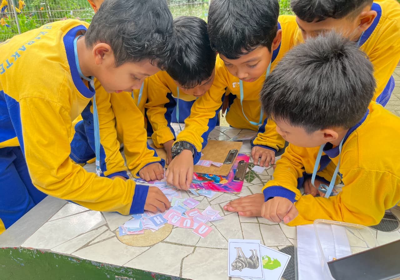 English Camp SD Muhammadiyah 24 Surabaya, Perkuat Bahasa Inggris Siswa Lewat Gamified Learning