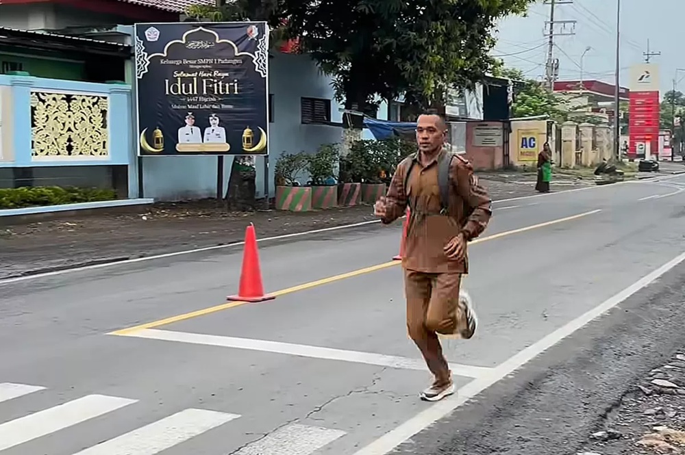 Viral Aksi Guru di Bojonegoro Lari ke Sekolah, Sri Wahyuni: Hal Kecil Berdampak Besar