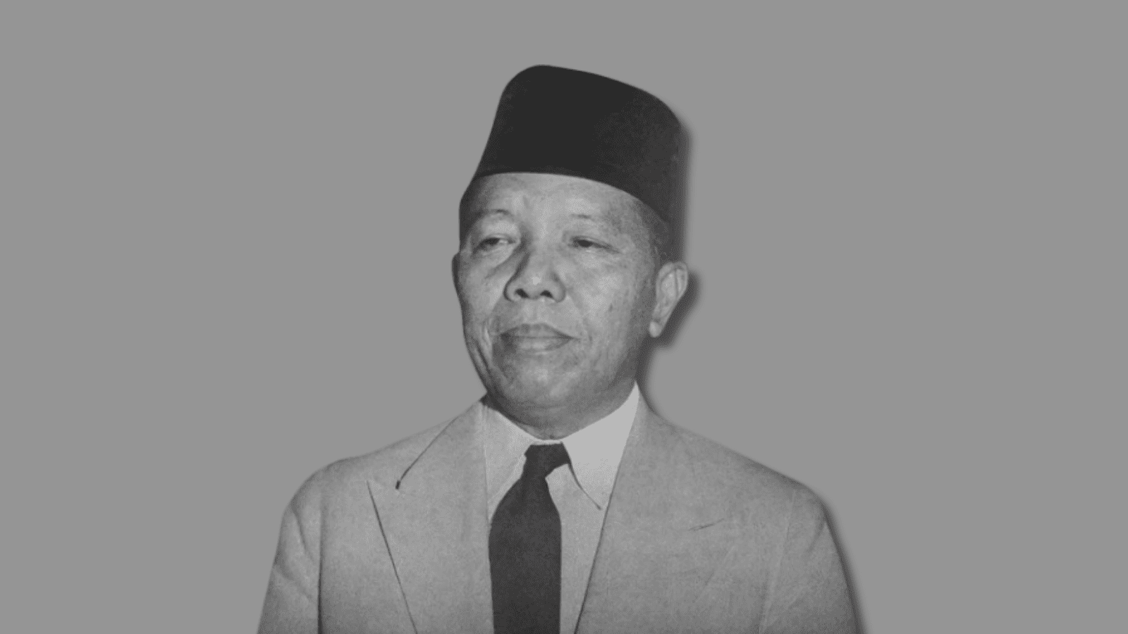 KH Faqih Usman, Ketua LHKP Muhammadiyah Pertama