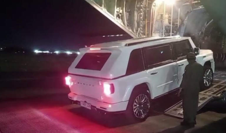 Prabowo Bawa Maung ke KTT ASEAN, Lawrence Wong Naik Pesawat Komersial, Media Sosial Ramai Bandingkan Gaya Pemimpin