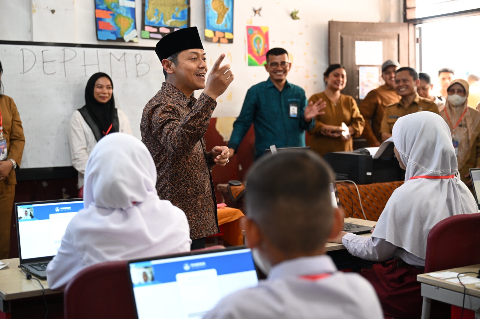 Literasi Sebagai Gaya Hidup: Bagaimana TKA di Medan Menguji Nalar dan Integritas Murid?