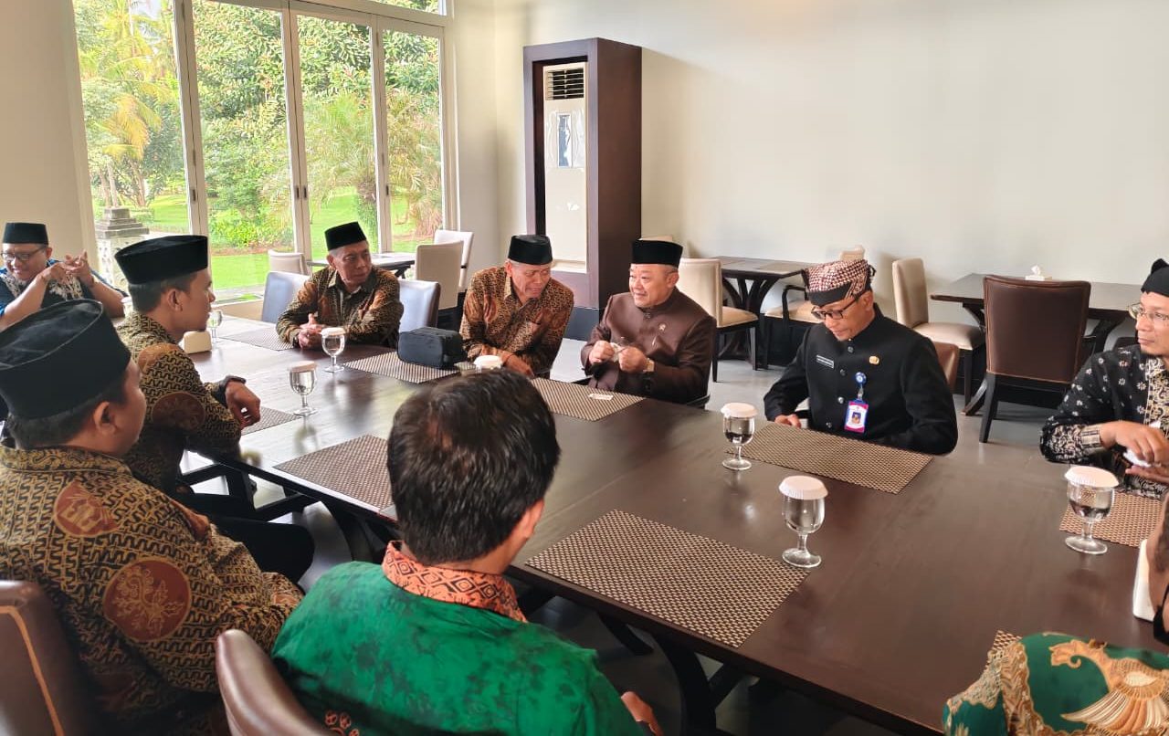 Bertemu Kepala Sekolah Muhammadiyah di Banyuwangi, Begini Pesan Mendikdasmen Abdul Mu’ti