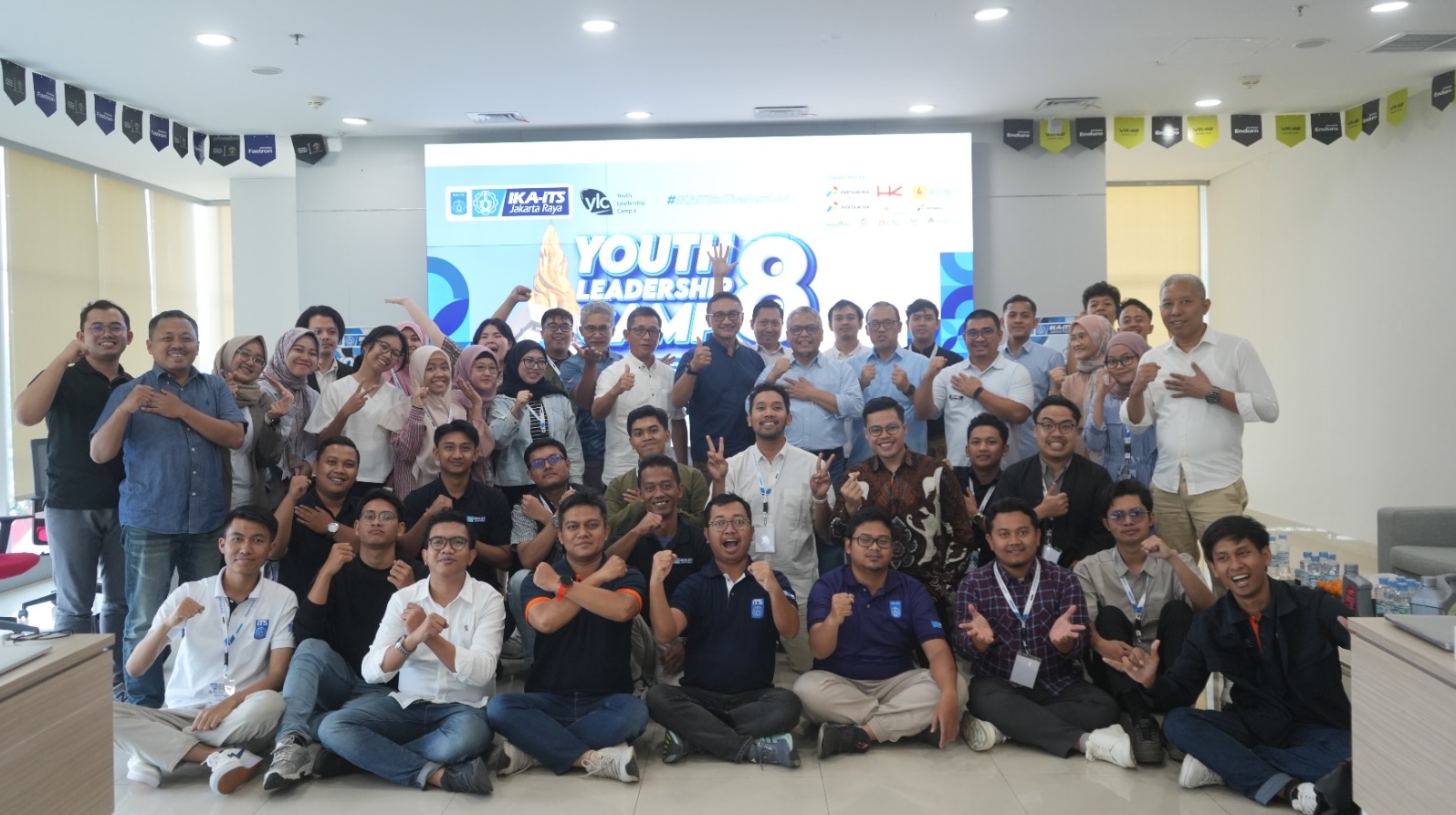 YLC 8 IKA ITS Jakarta Raya Dorong Insinyur Muda Kuasai Strategi Bisnis dan Industri Energi