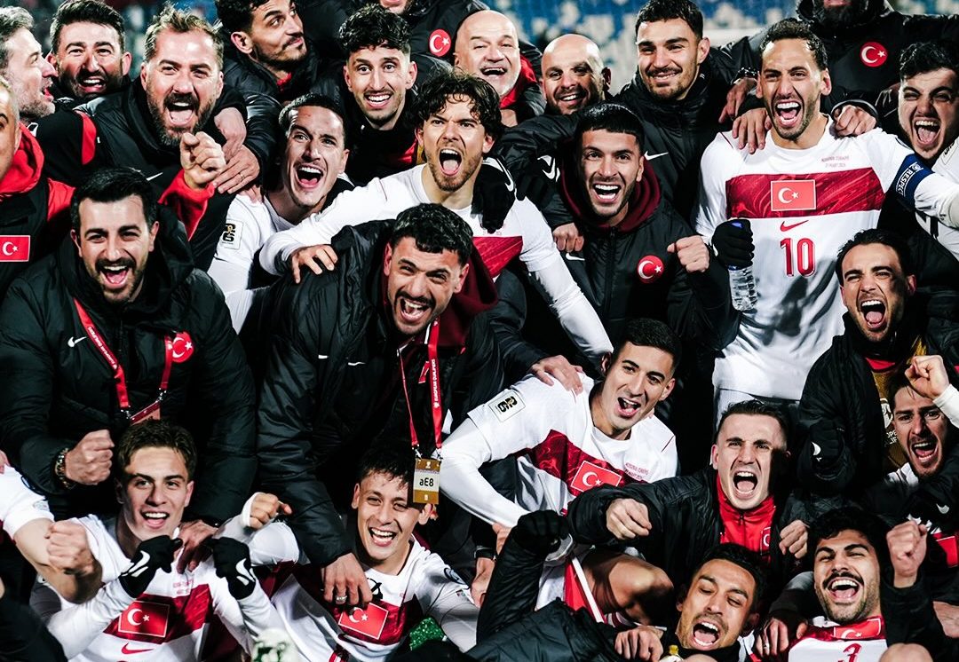 Kembali ke Piala Dunia Usai Penantian Panjang 24 Tahun, Turki Siap Ulang Cerita Sukses 2002?