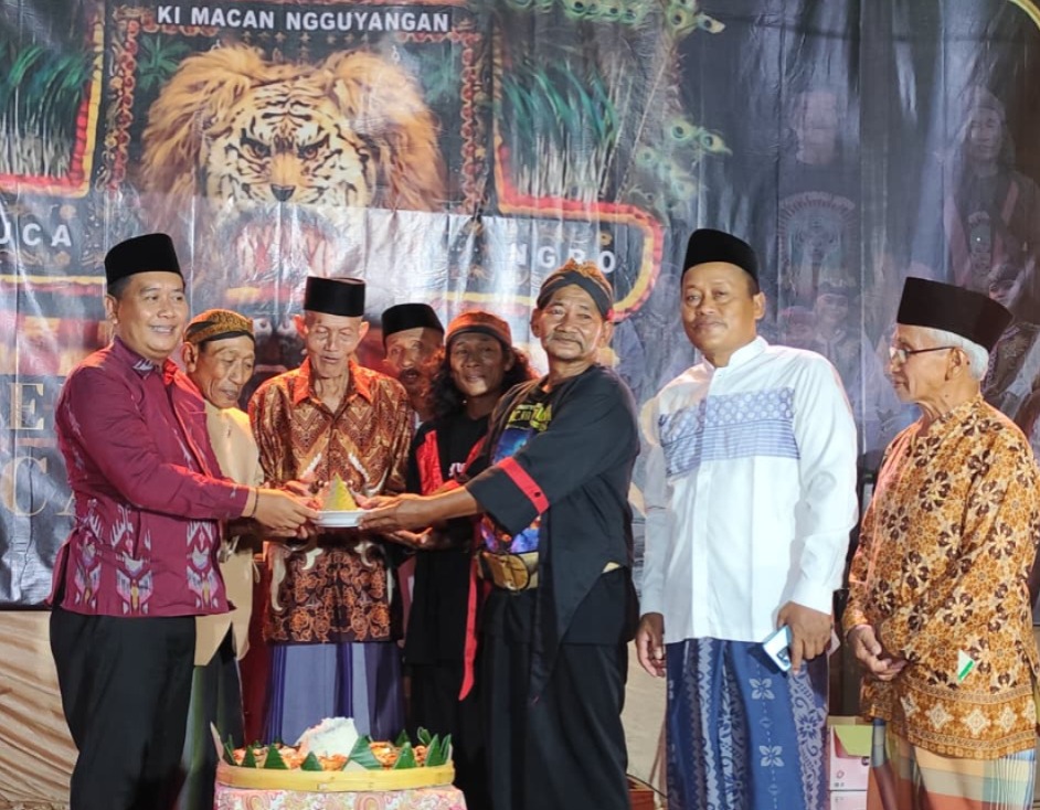 Pagelaran Reog Ki Macan Ngguyangan Pucangro Lamongan Meriahkan Tahun Baru Islam dan Hari Jadi ke-11