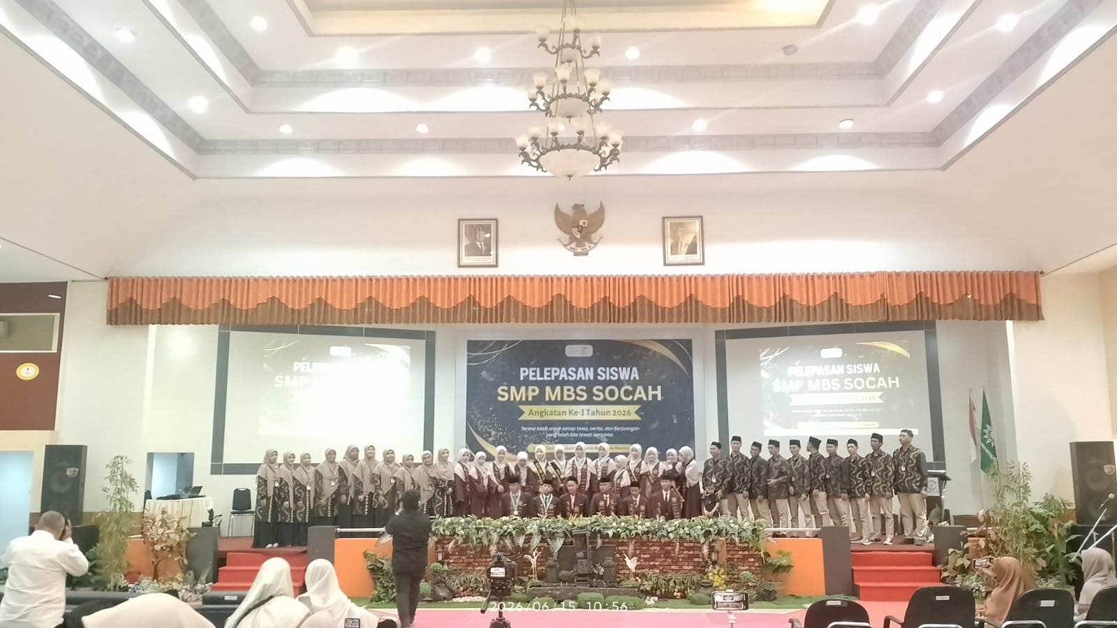 Tonggak Sejarah dan Pencapaian SMP MBS Socah: Angkatan Pertama Lulus, Status Akreditasi Unggul