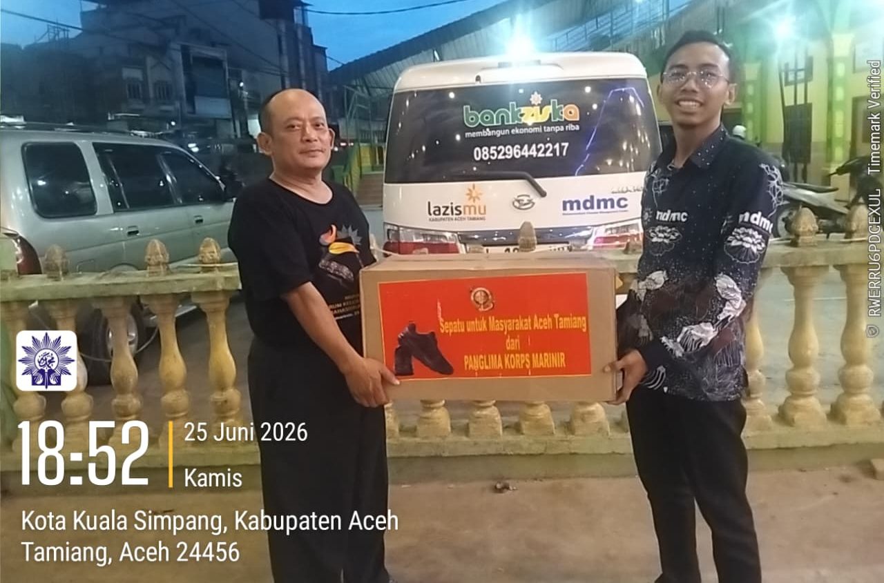 Lewat Majelis Dikdasmen dan PNF PWM Aceh, Panglima Korps Marinir Salurkan 1.200 Pasang Sepatu untuk Siswa Terdampak Bencana