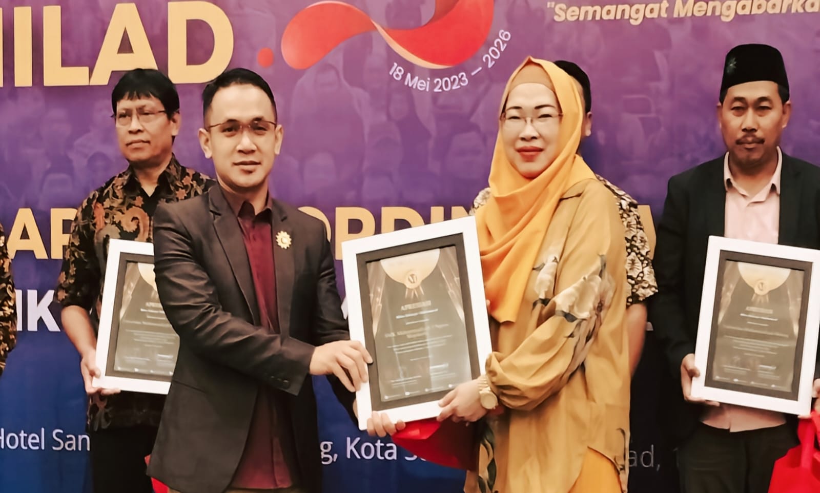 Sukses ​Bangun Pendidikan Vokasi Inklusif, SMK Mutia Ngoro-Mojokerto Raih Maklumat.id Partnership Award 2026