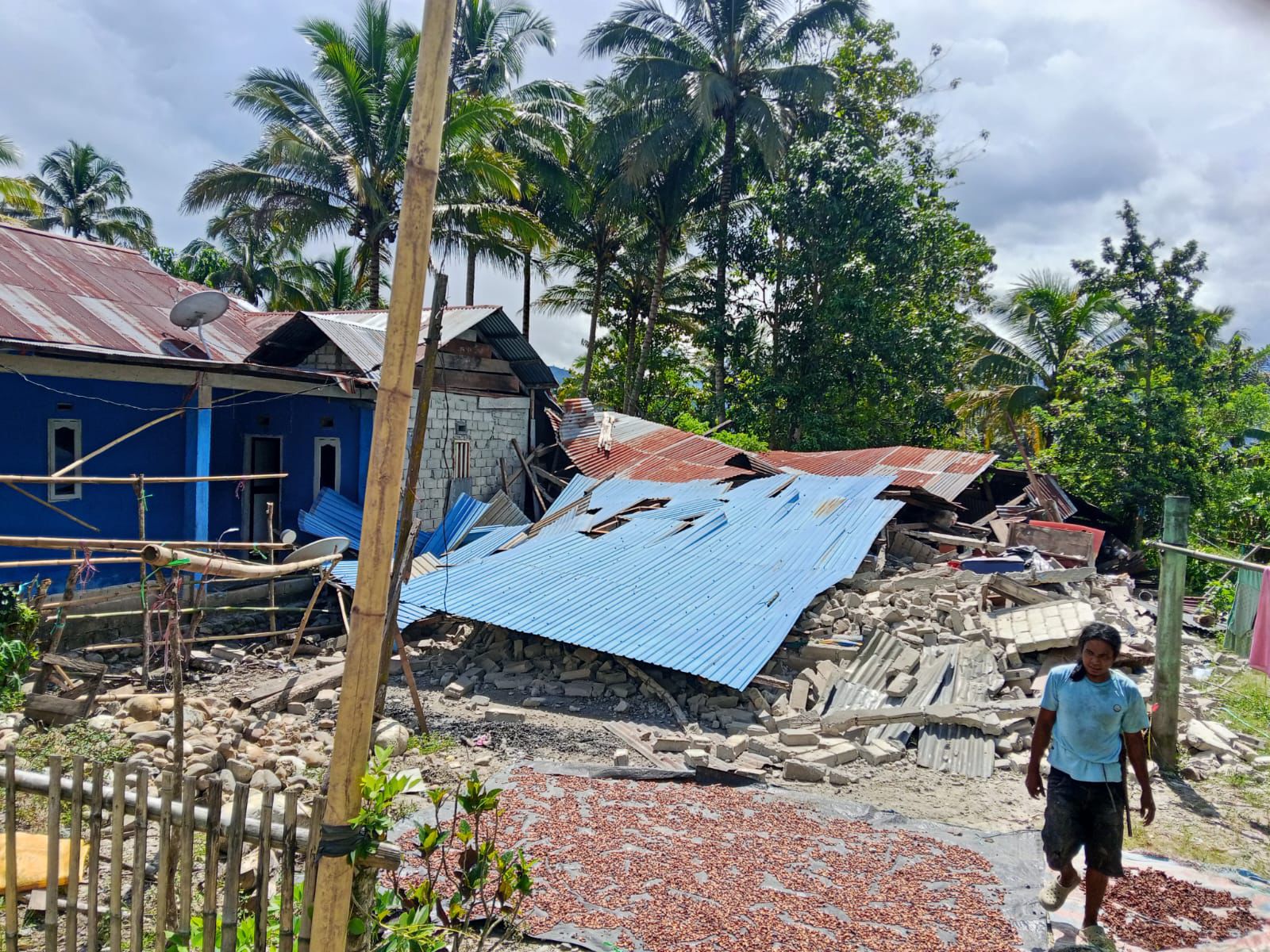 Gempa Palu M6,7 Tewaskan 1 Orang, 312 Warga Terdampak dan Puluhan Bangunan Rusak