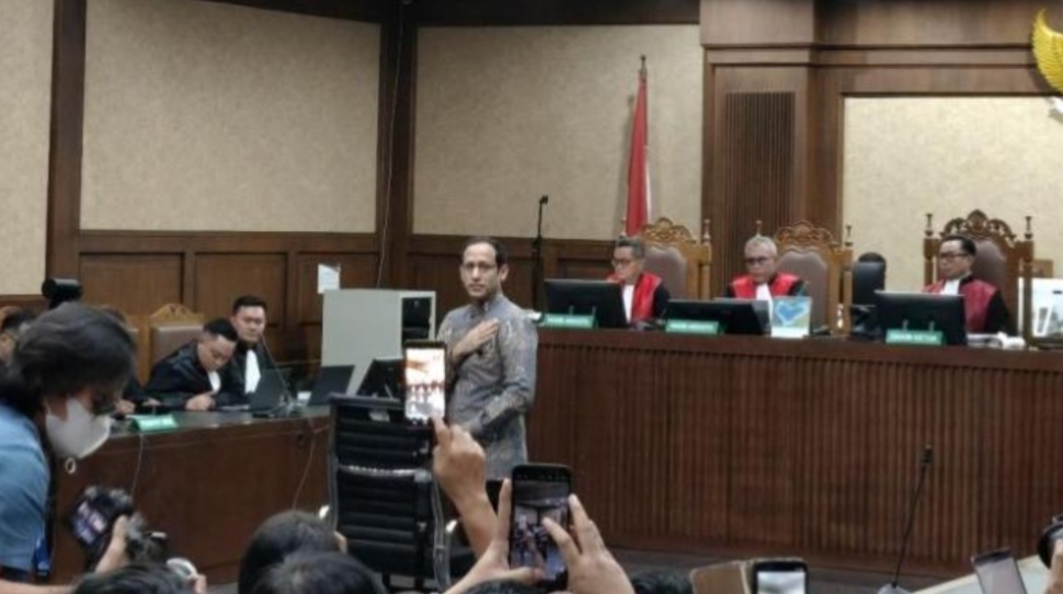 ​Nadiem Makarim Divonis 10 Tahun Penjara Korupsi Chromebook, Hakim Wajibkan Bayar Uang Pengganti Rp 809 Miliar!