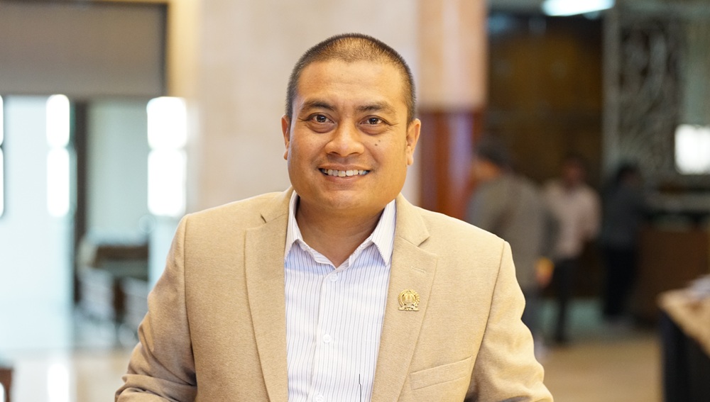 Puguh DPRD Jatim Usul Beasiswa APBD untuk SMA/SMK Swasta, Daya Tampung Sekolah Negeri Hanya 39 Persen