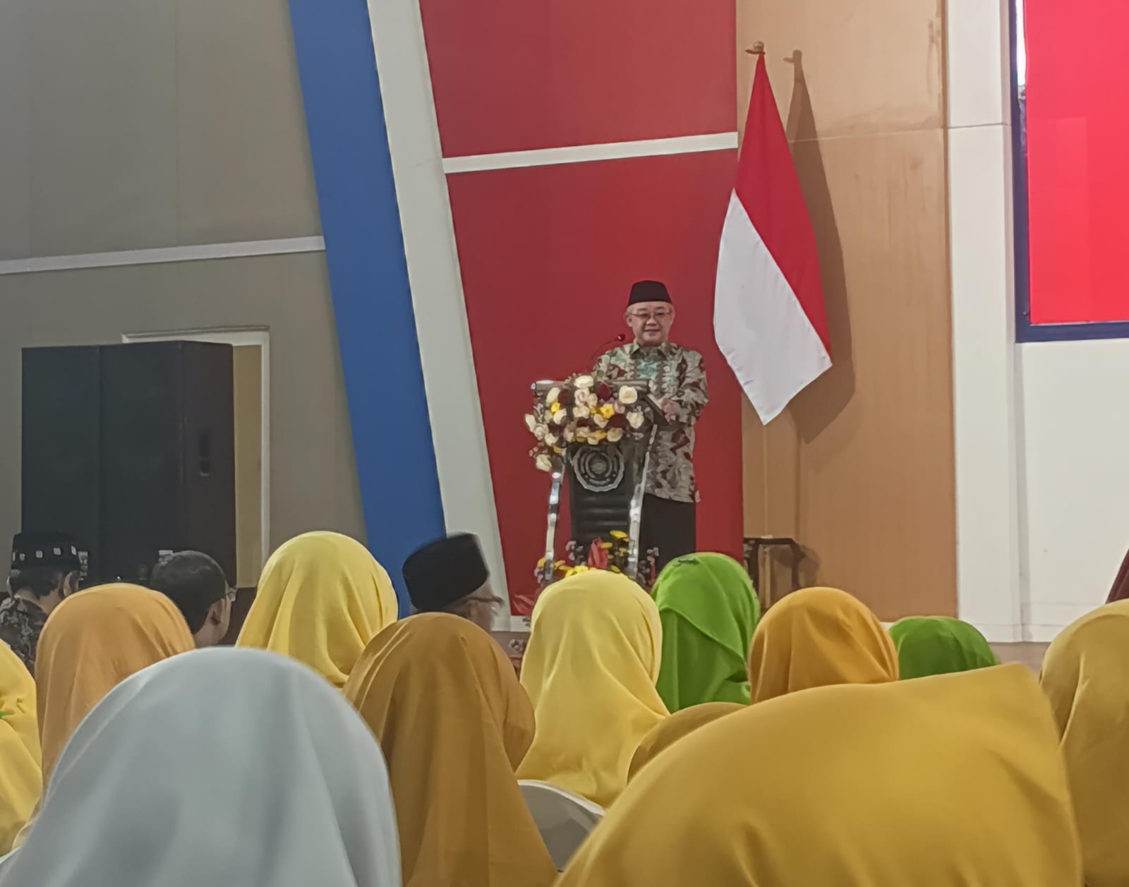 Abdul Mu’ti: Medsos Jadi Pusat Pendidikan Keempat, Anak Perlu Didampingi