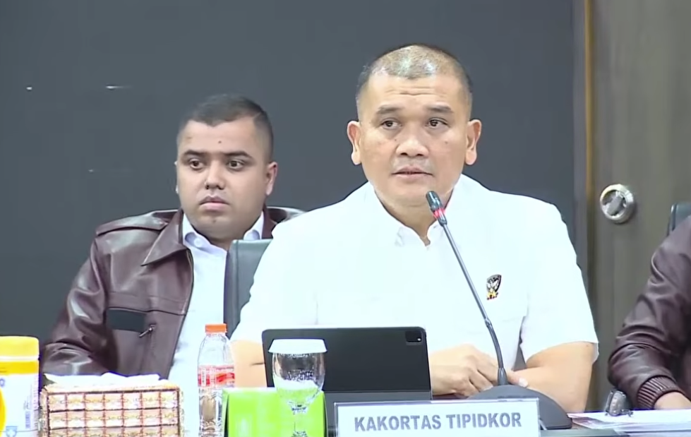 Polri Tetapkan FA Tersangka, Komisi III Ungkap Sosok F Pernah Tempati Jampidsus