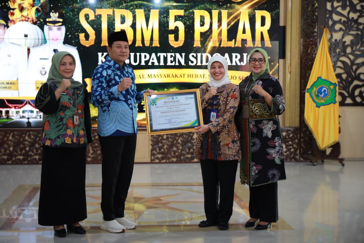 Kesadaran Warga Antarkan Sidoarjo Raih Predikat Kabupaten STBM 5 Pilar