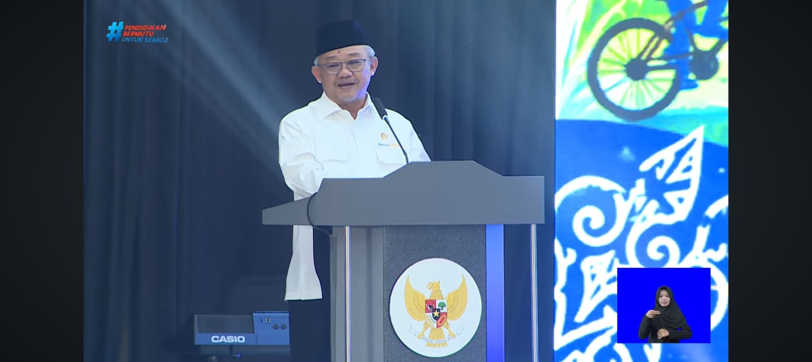 Wujudkan MPLS Ramah 2026, Mendikdasmen Terbitkan Aturan Penggunaan Gawai