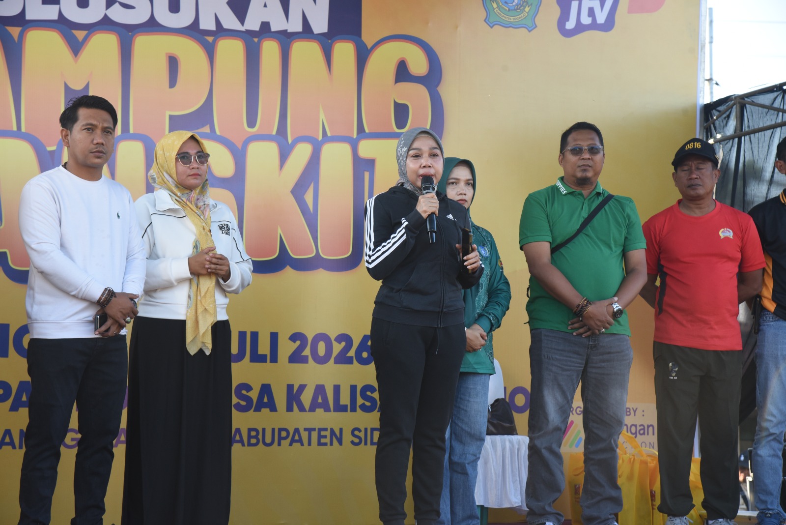Buka Program Kampung Bangkit di Kalisampurno, Ketua TP-PKK Sidoarjo Ajak Warga Perkuat Kerukunan dan Promosi UMKM