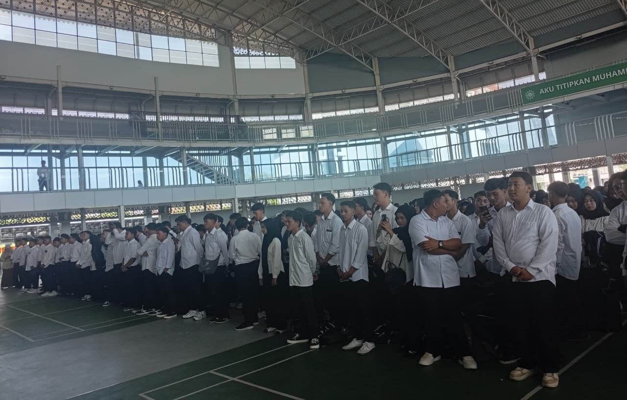 Rektor UMLA Berangkatkan 520 Mahasiswa KKN 2026, Dorong Inovasi dan Pengembangan Potensi Desa