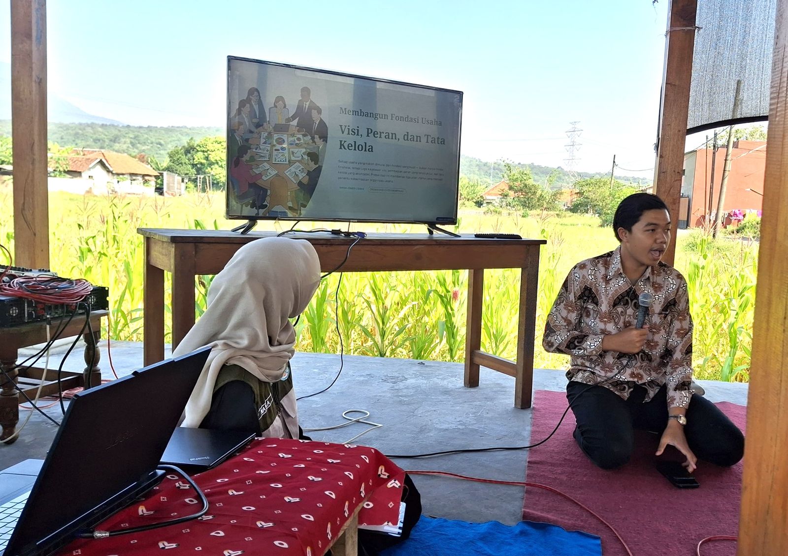 PPK Ormawa Umsida Dampingi Warga Kejapanan Susun Strategi Usaha Lewat Pelatihan BMC