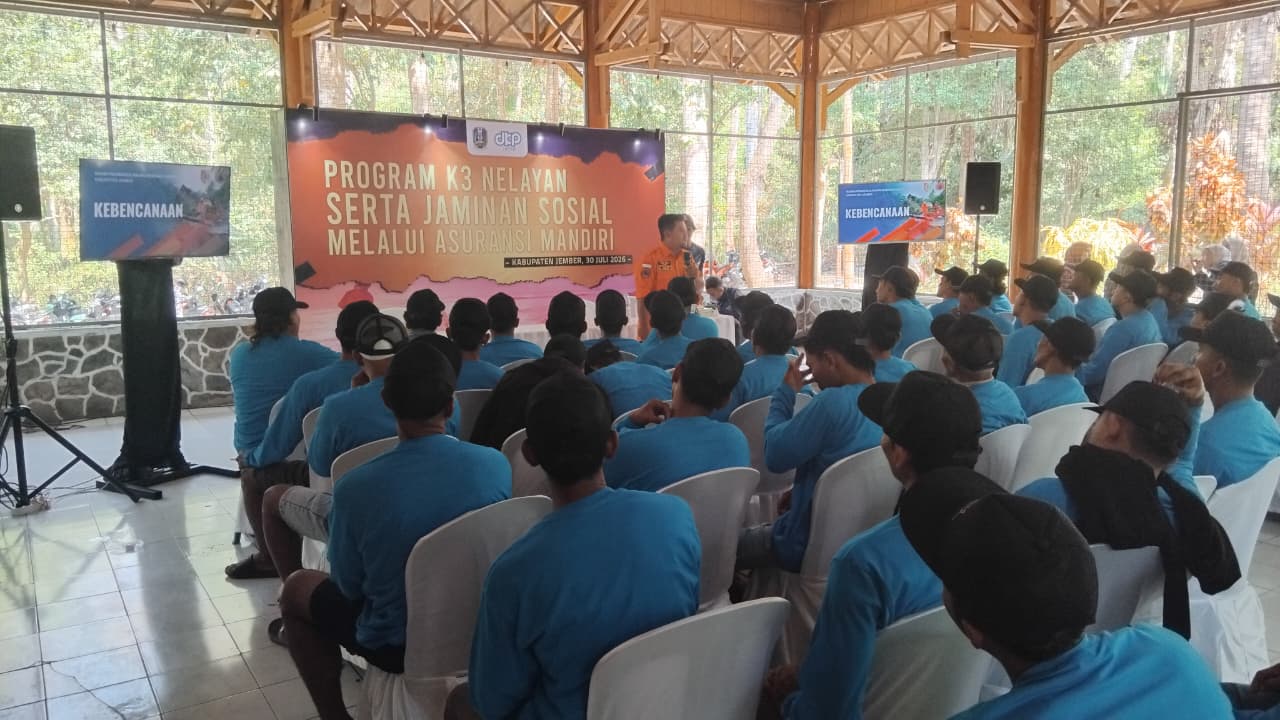 BPBD Jember Latih Nelayan Pantai Papuma Hadapi Bencana dan Kondisi Darurat